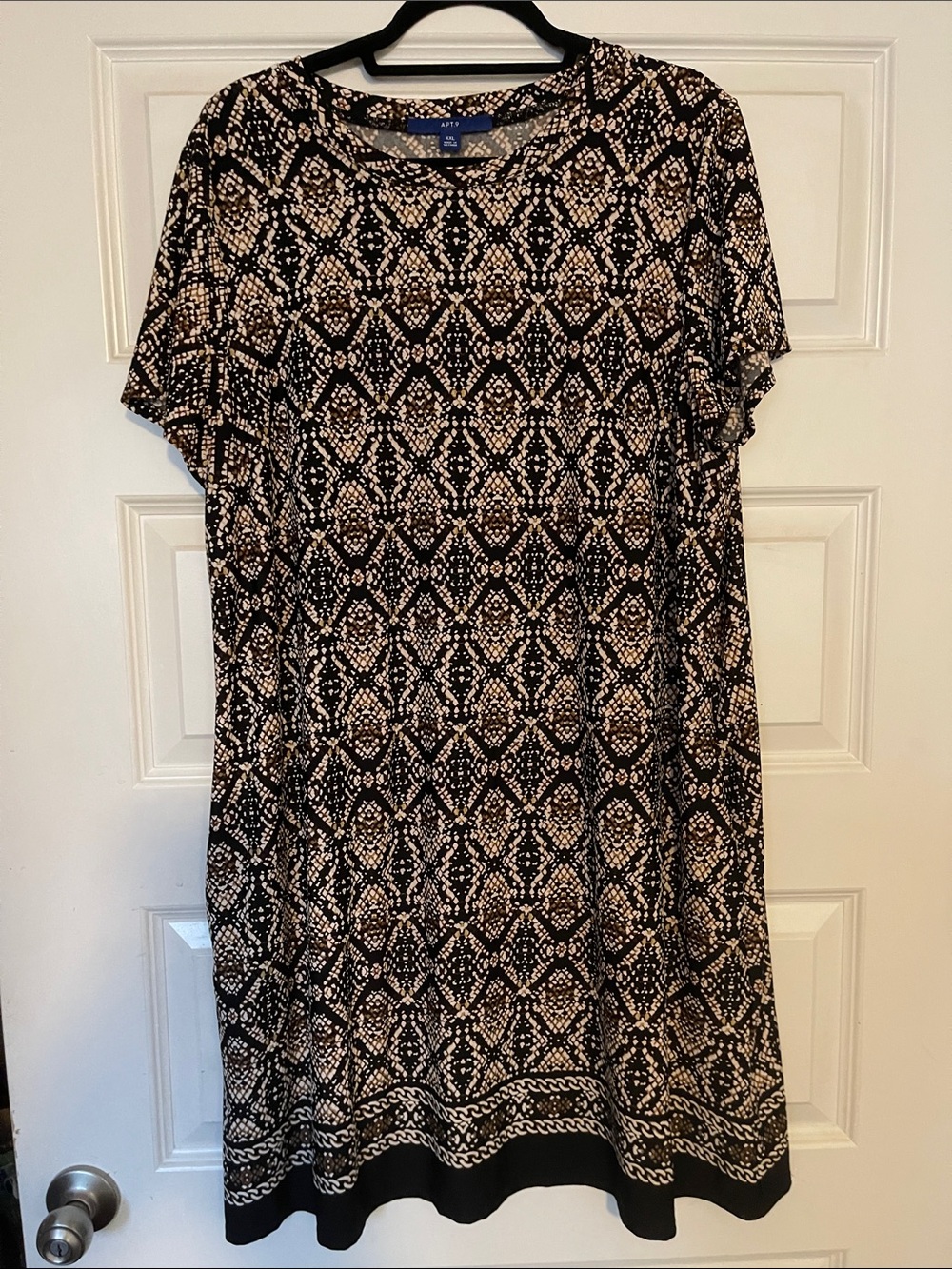 Apt. 9 Black and Cream Geometric Print Short Sleeve Tunic